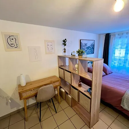 Montbel'appart - T1 Equipe Apartment Montbéliard